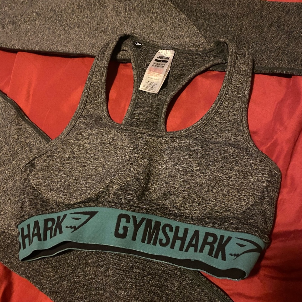 Gymshark Sports Bra and Leggings Set Grey Blue Black